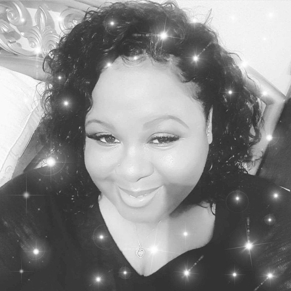 Meet your Posher, Nina